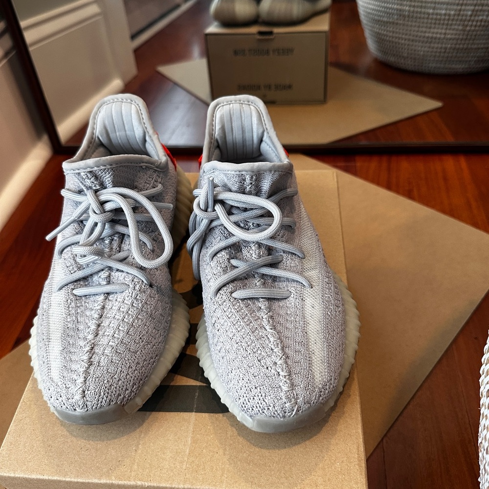 Yeezy Boost 350 V2 Tail Light Sneakers